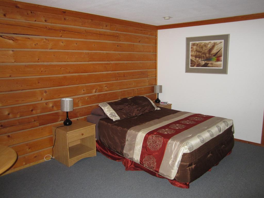 Spirit Lake Lodge Вайтгорс Номер фото