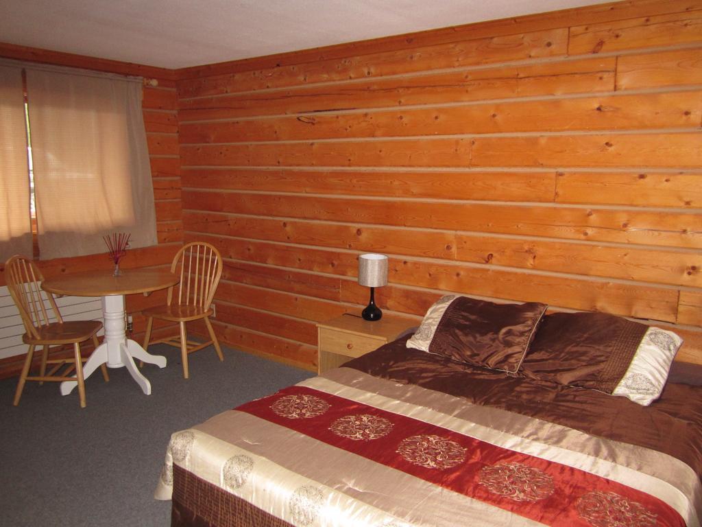 Spirit Lake Lodge Вайтгорс Номер фото