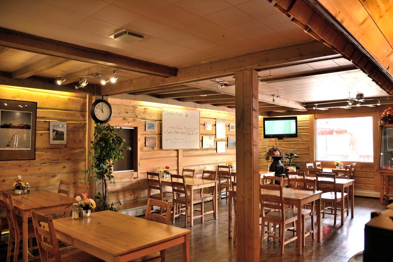 Spirit Lake Lodge Вайтгорс Екстер'єр фото