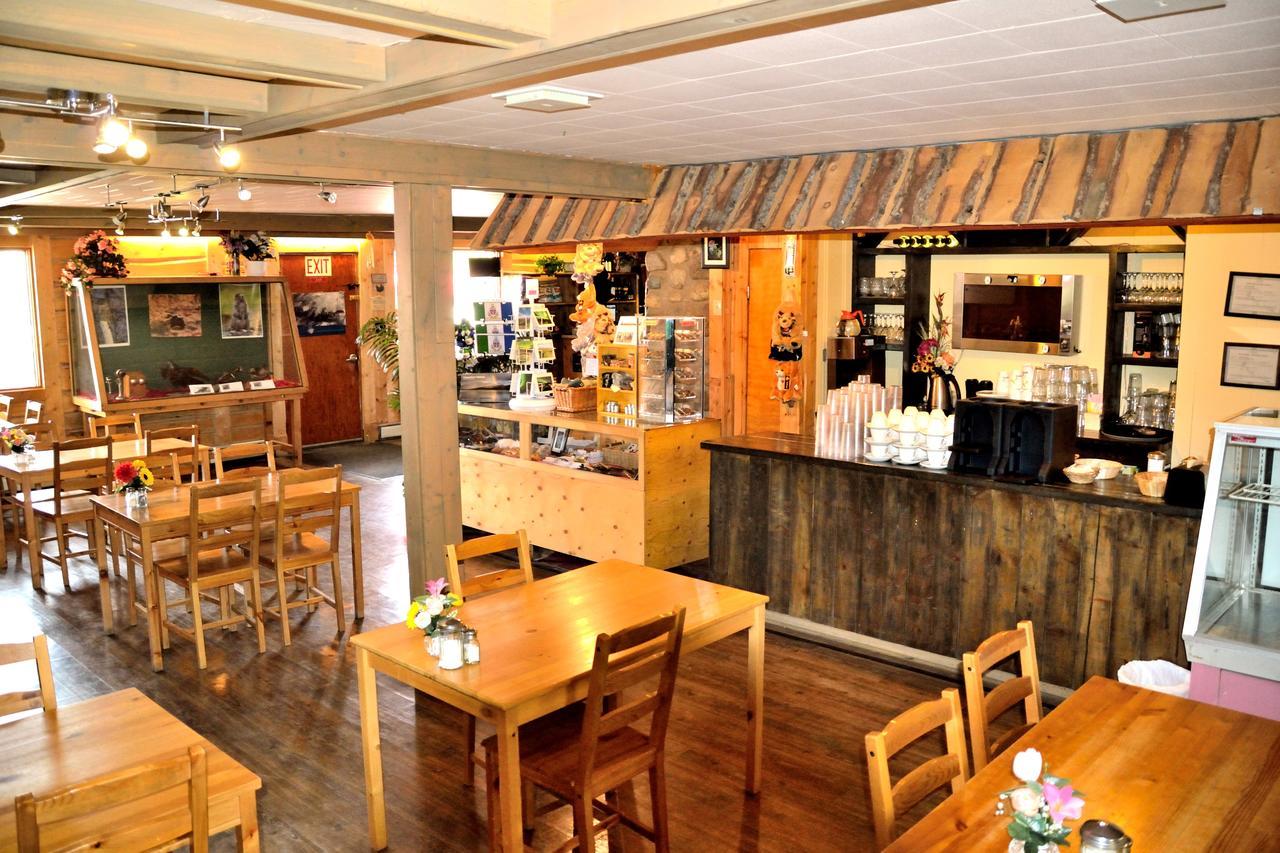 Spirit Lake Lodge Вайтгорс Екстер'єр фото