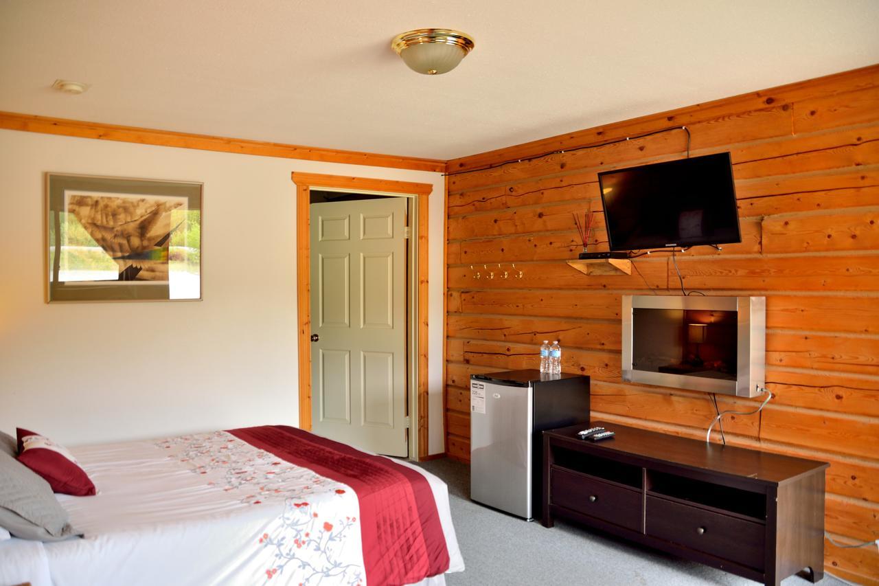 Spirit Lake Lodge Вайтгорс Екстер'єр фото