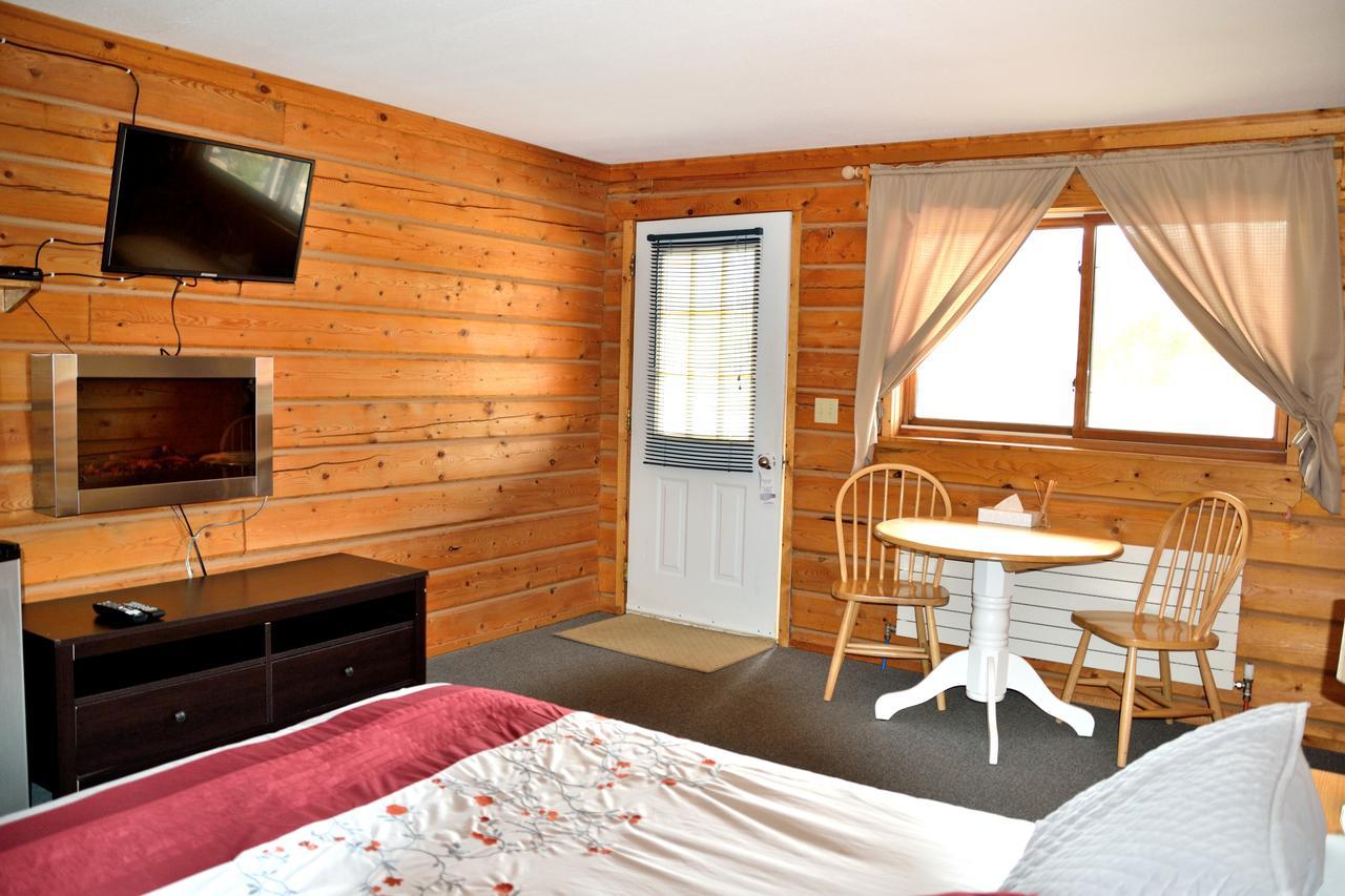 Spirit Lake Lodge Вайтгорс Екстер'єр фото